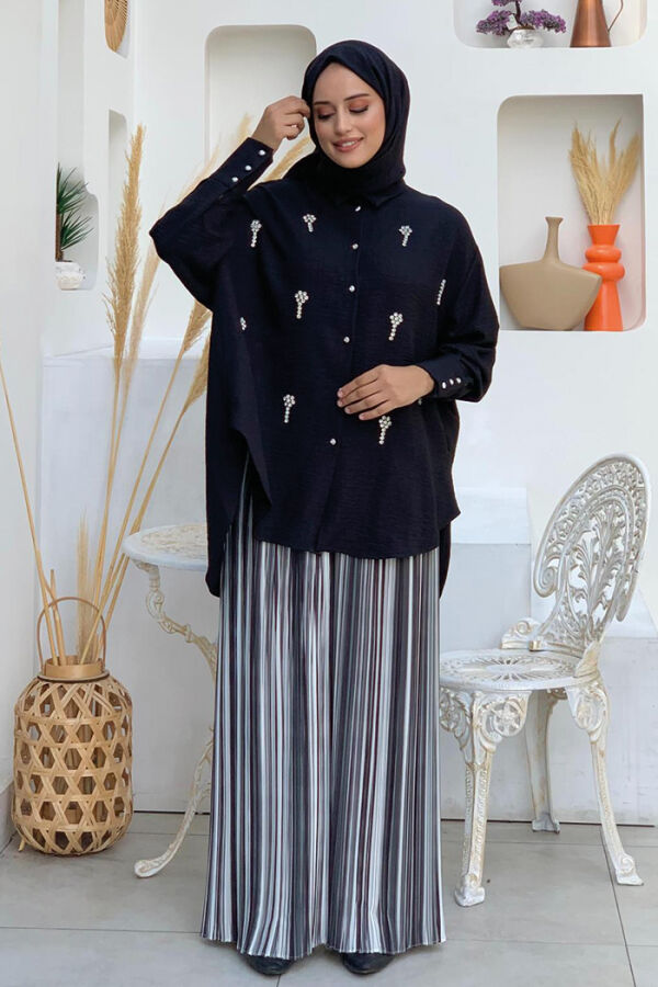 Stone Embroidered Bat-Sleeve-Looked Buttoned Tunic 2685 Black - 3