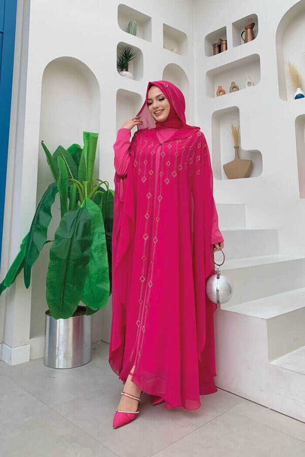 Abendkleid-Anzug aus Chiffon mit Cape und Steinstickerei und Kapuze, 3779 Fuchsia - 3