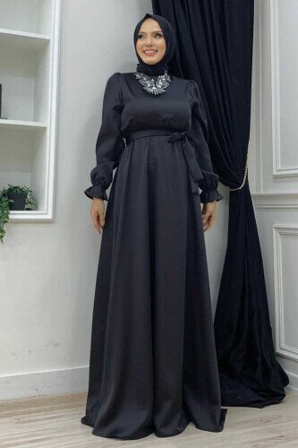 Abendkleid aus schlichtem Satin mit Taillenschärpendetail 3791 Schwarz 