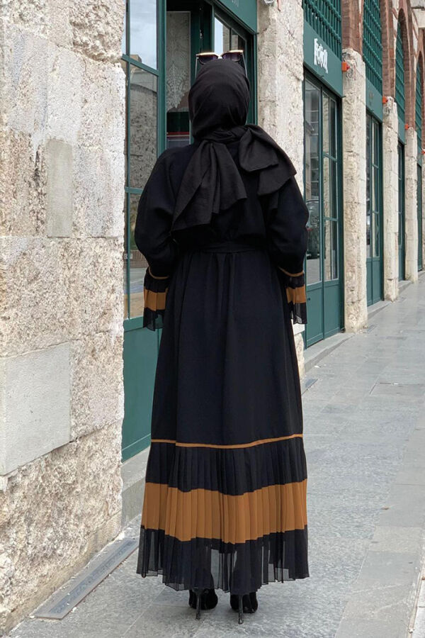 Sleeve and Hem Bicolor Waist Belted Pleated Abaya 7454 Black-Taba - 3